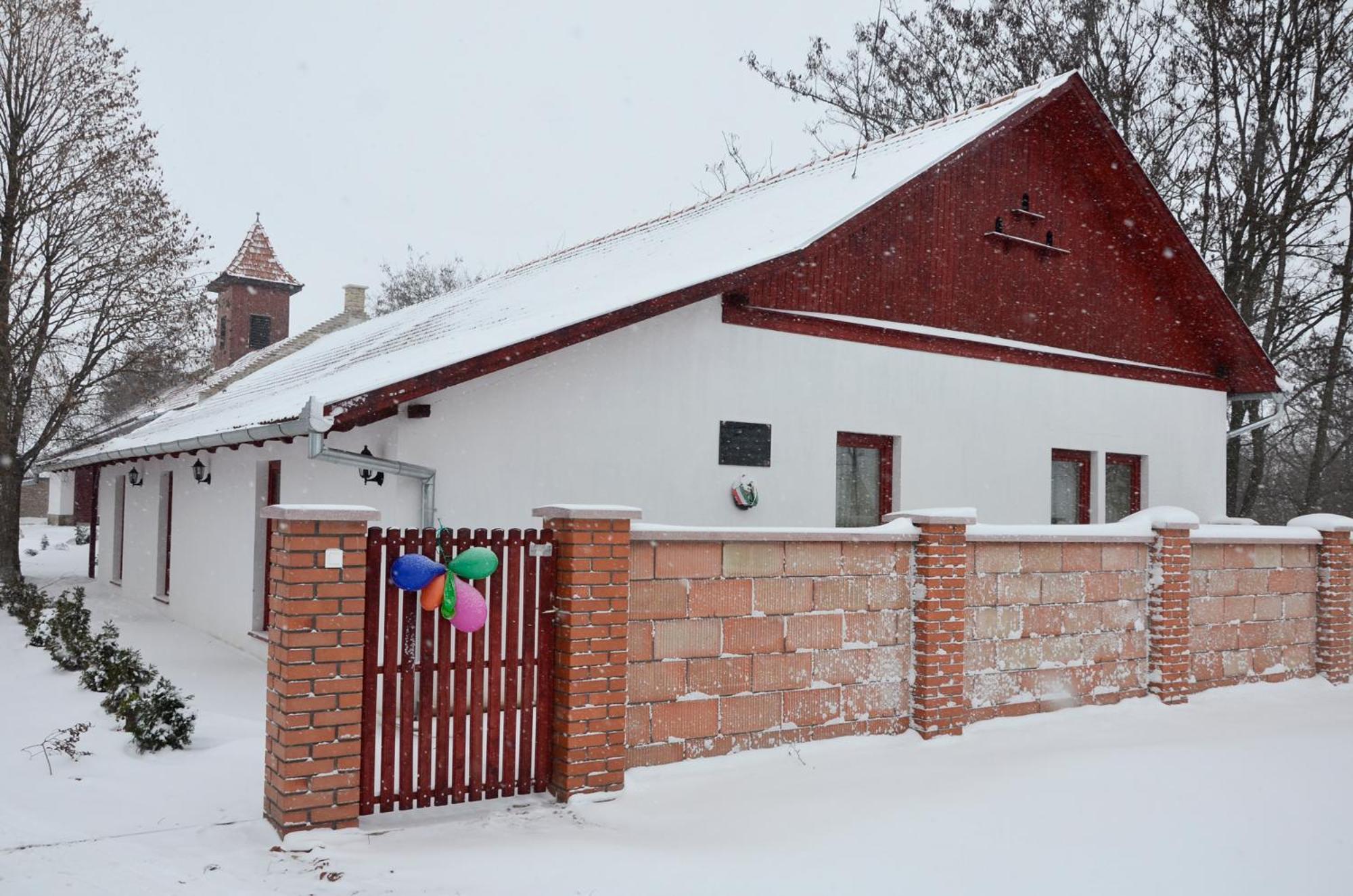 Hotel Fatornyos Tanyasi Vendeghaz Bekescsaba Exterior foto